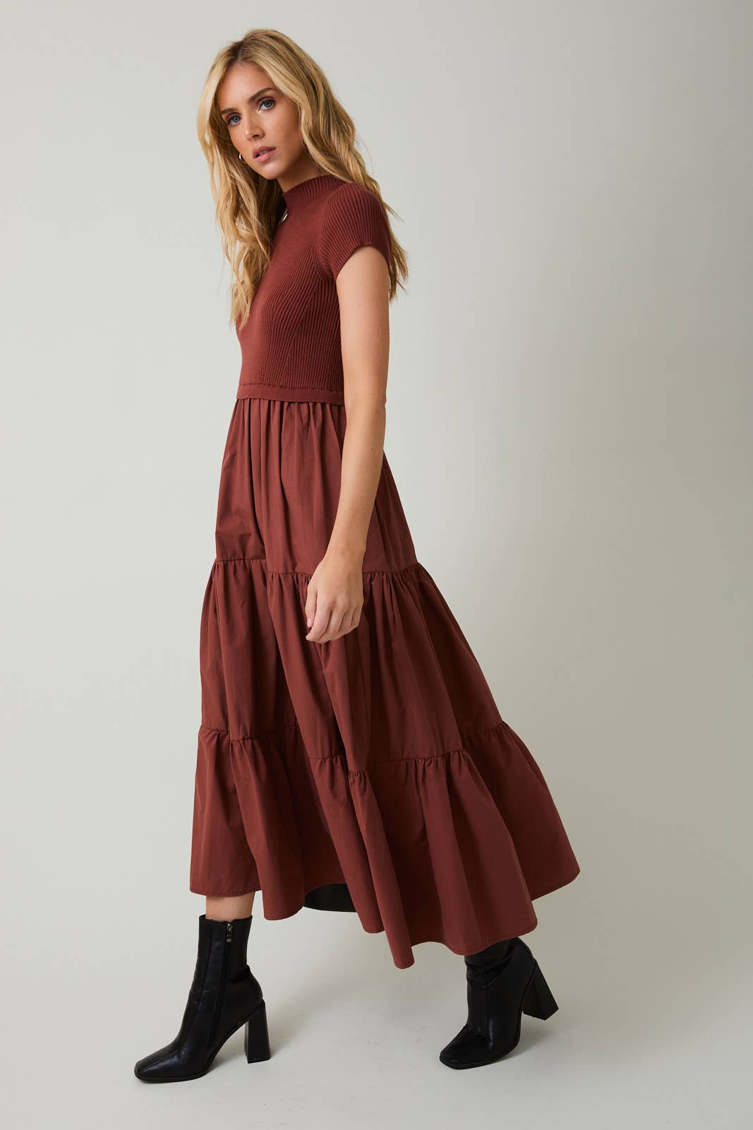 MOCK NECK SHORT SLEEVE KNIT & WOVEN MIX TIERED MIDI DRESS