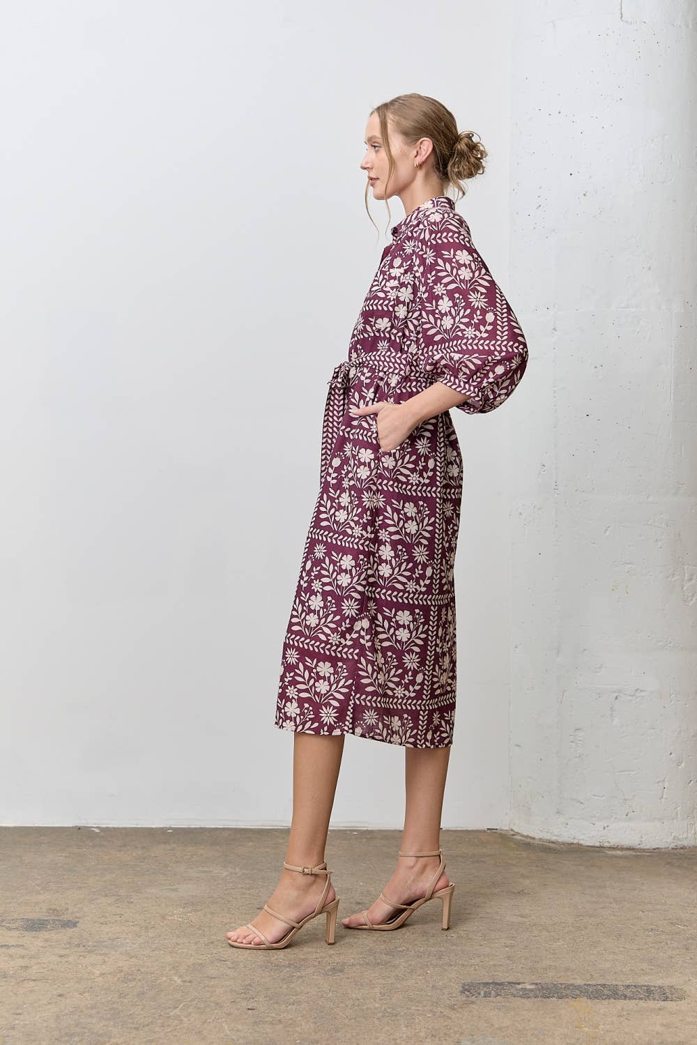 BORDER FLORAL PRINT SHIRT DRESS: WINE/CREAM / XL
