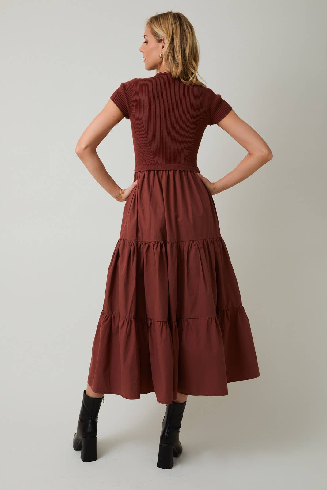 MOCK NECK SHORT SLEEVE KNIT & WOVEN MIX TIERED MIDI DRESS