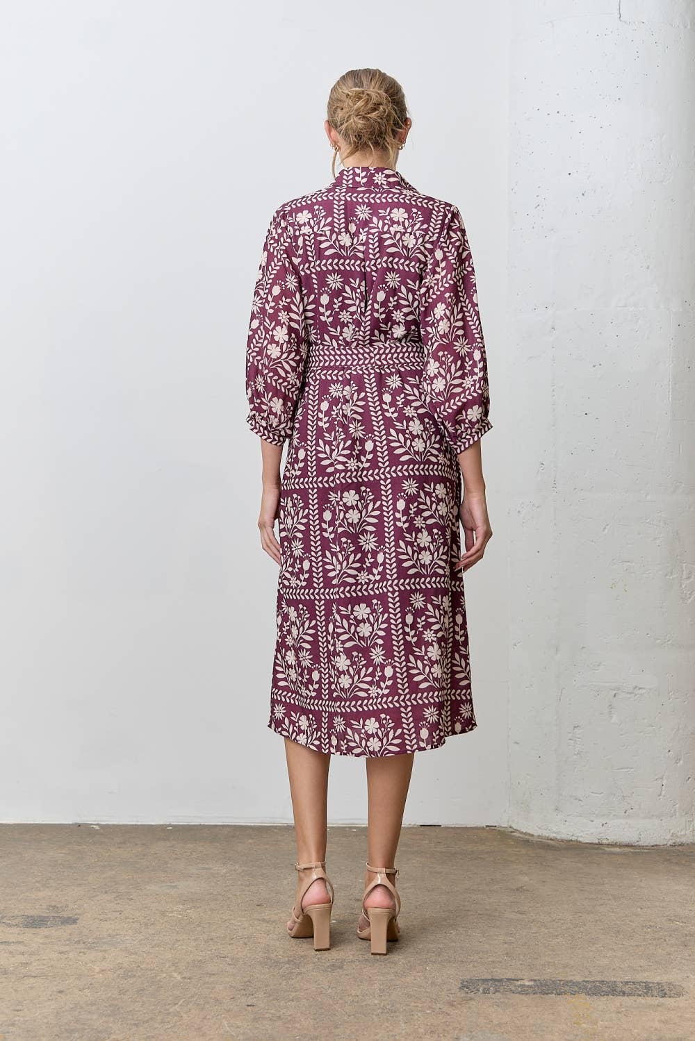BORDER FLORAL PRINT SHIRT DRESS: BROWN/IVORY / XL