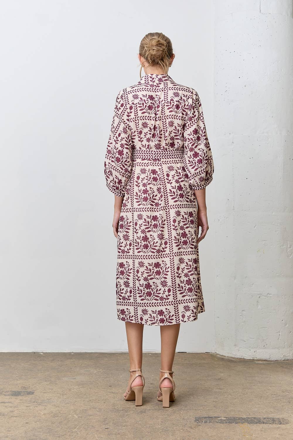BORDER FLORAL PRINT SHIRT DRESS: WINE/CREAM / XL