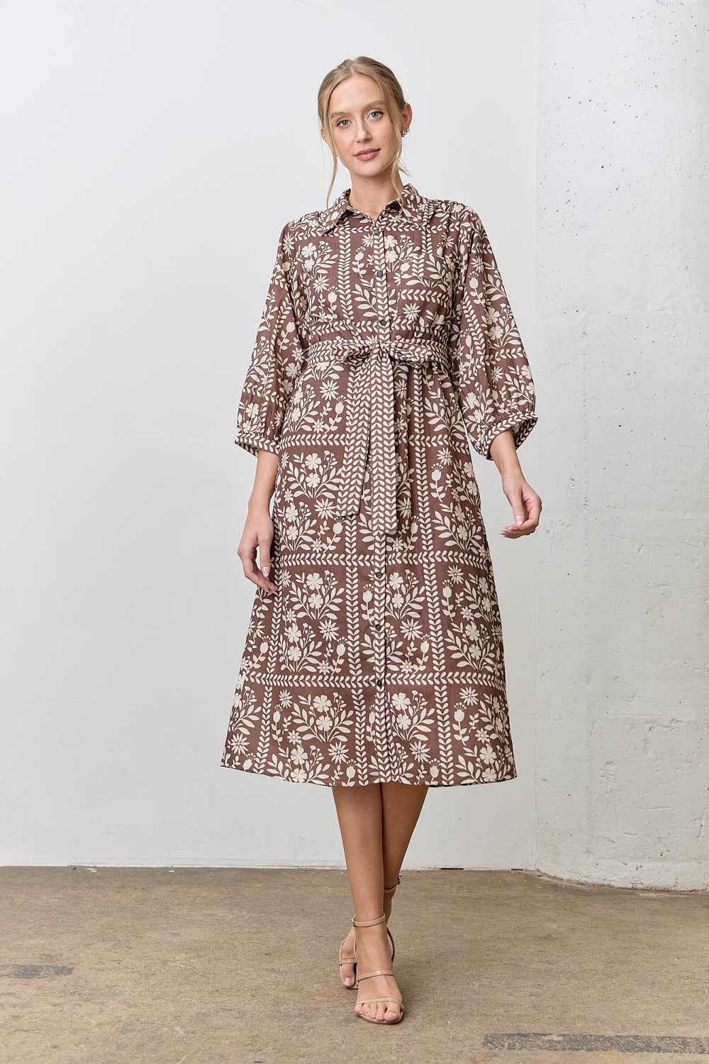 BORDER FLORAL PRINT SHIRT DRESS: BROWN/IVORY / M